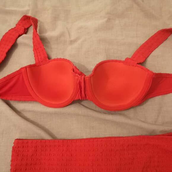 Etam Red Swimsuit - Picture 2 of 4